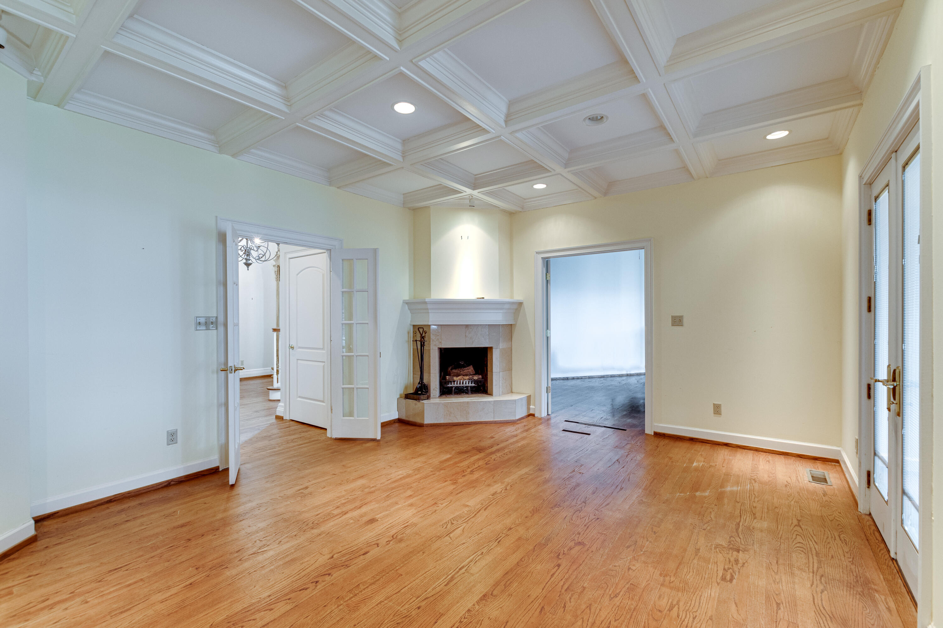462 Frontier Bluff Road Lookout Mountain, GA 30750 - Photo 11 of 59 462 Fronteir Bluff Rd interior-7