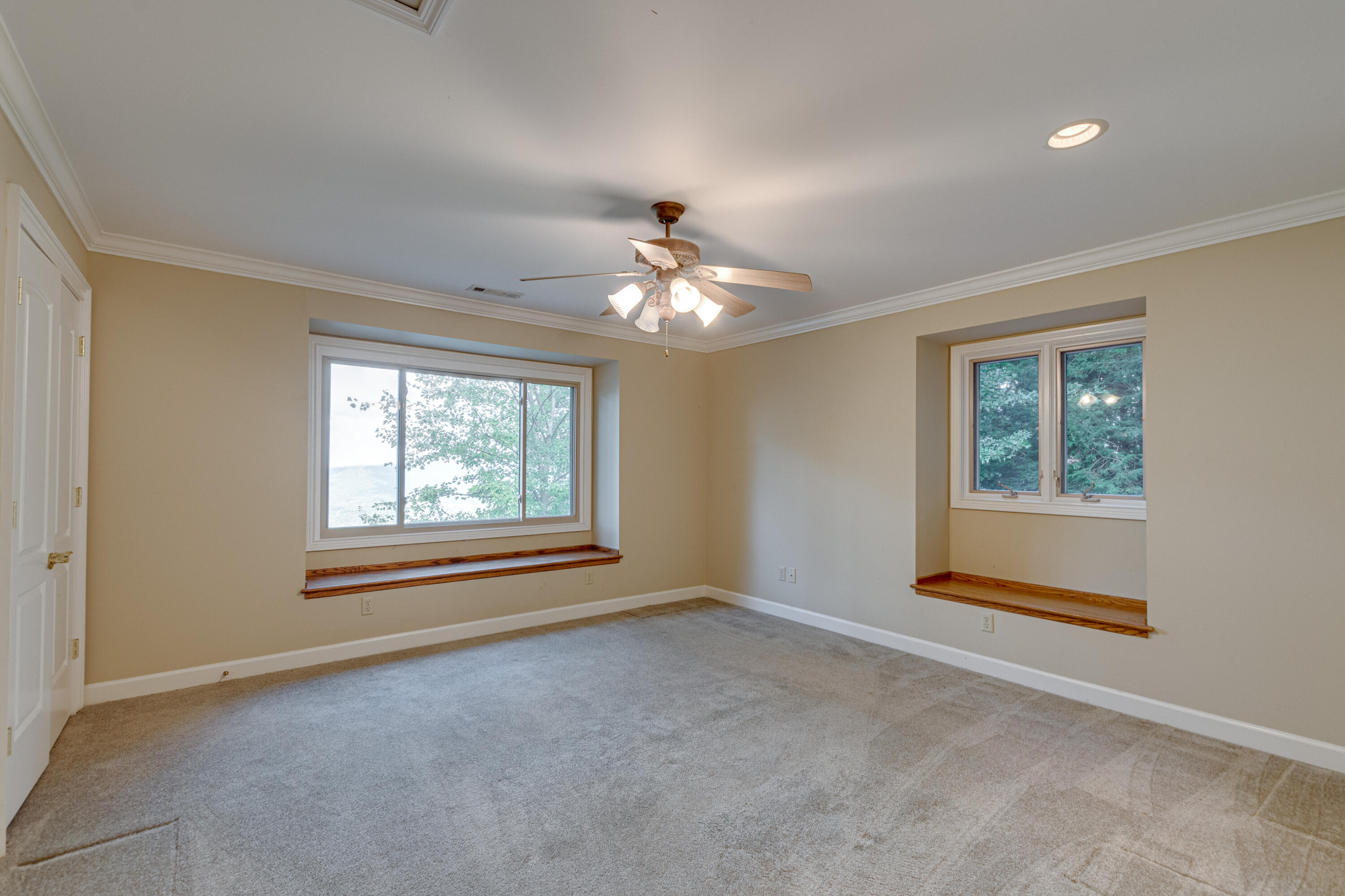462 Frontier Bluff Road Lookout Mountain, GA 30750 - Photo 34 of 59 462 Fronteir Bluff Rd interior-30