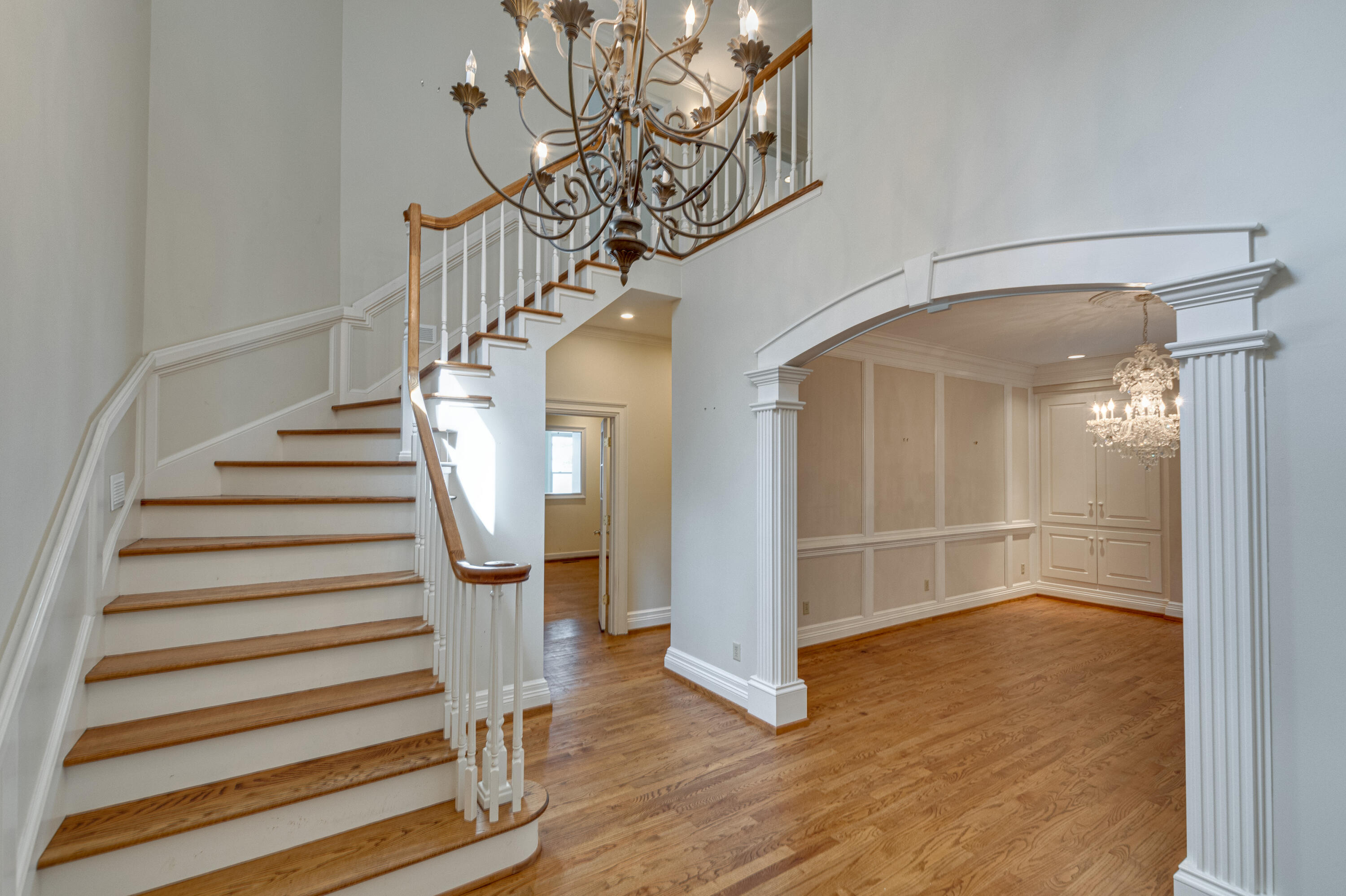462 Frontier Bluff Road Lookout Mountain, GA 30750 - Photo 6 of 59 462 Fronteir Bluff Rd interior-2