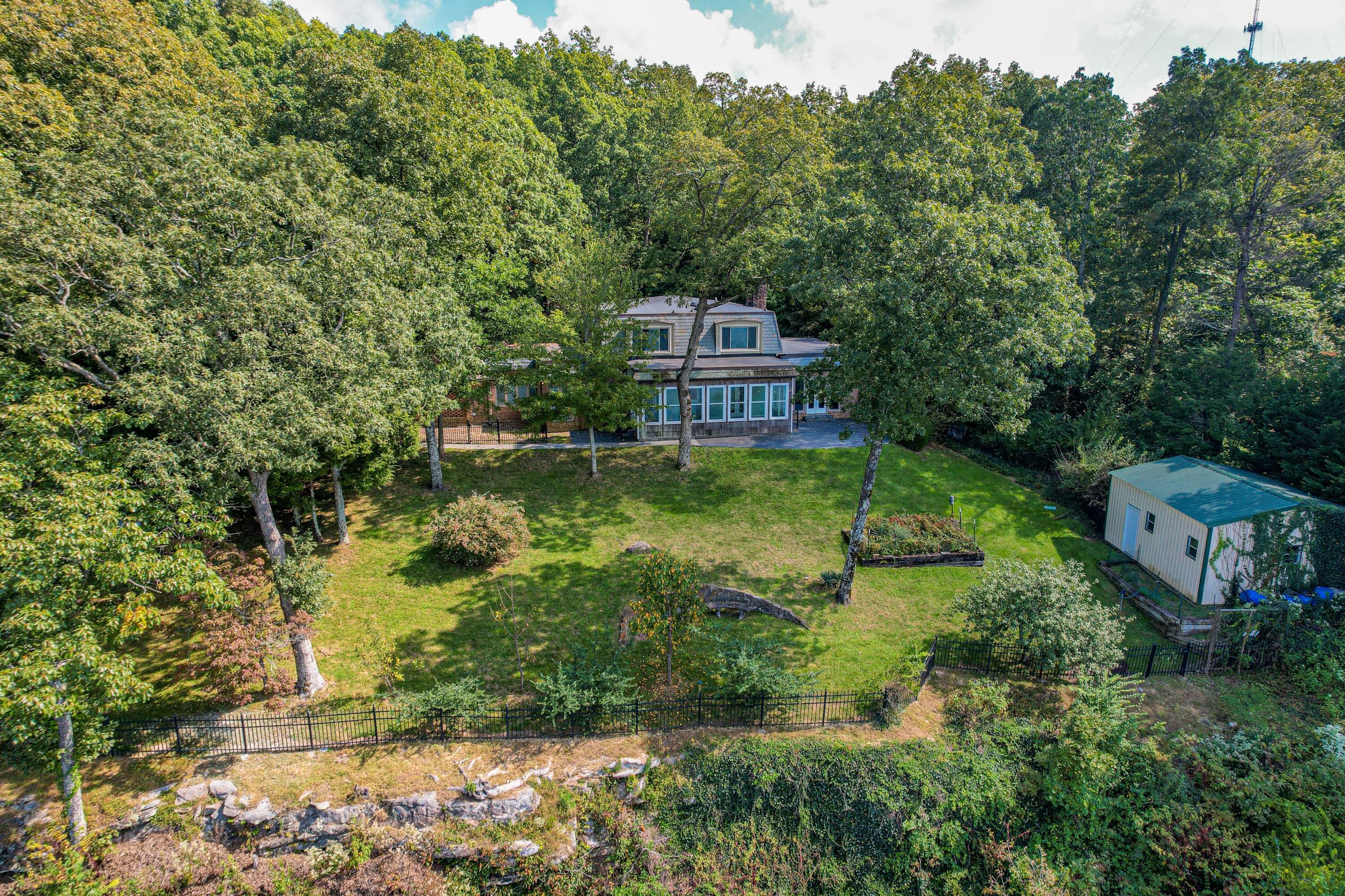 462 Frontier Bluff Road Lookout Mountain, GA 30750 - Photo 51 of 59 462 Frontier Bluff Rd-32