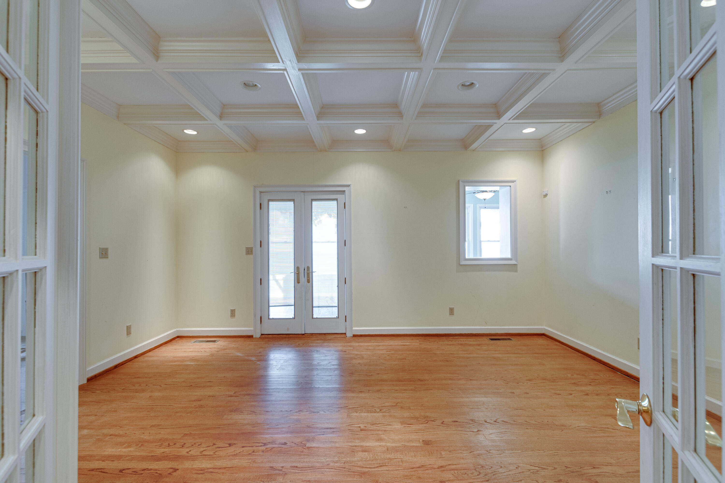 462 Frontier Bluff Road Lookout Mountain, GA 30750 - Photo 10 of 59 462 Fronteir Bluff Rd interior-6