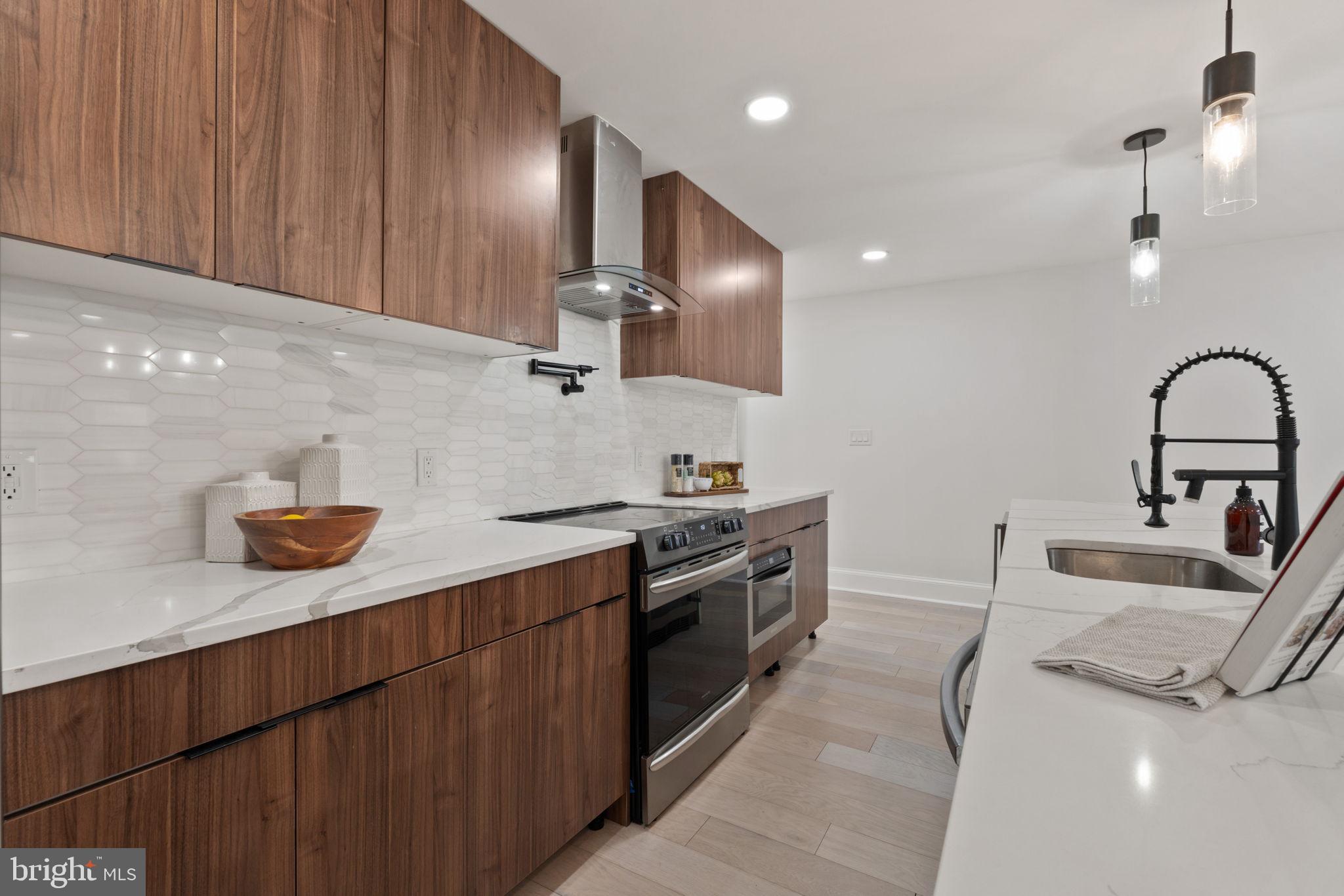 1510 10th Street Northwest Washington, DC 20001 - Photo 13 of 42