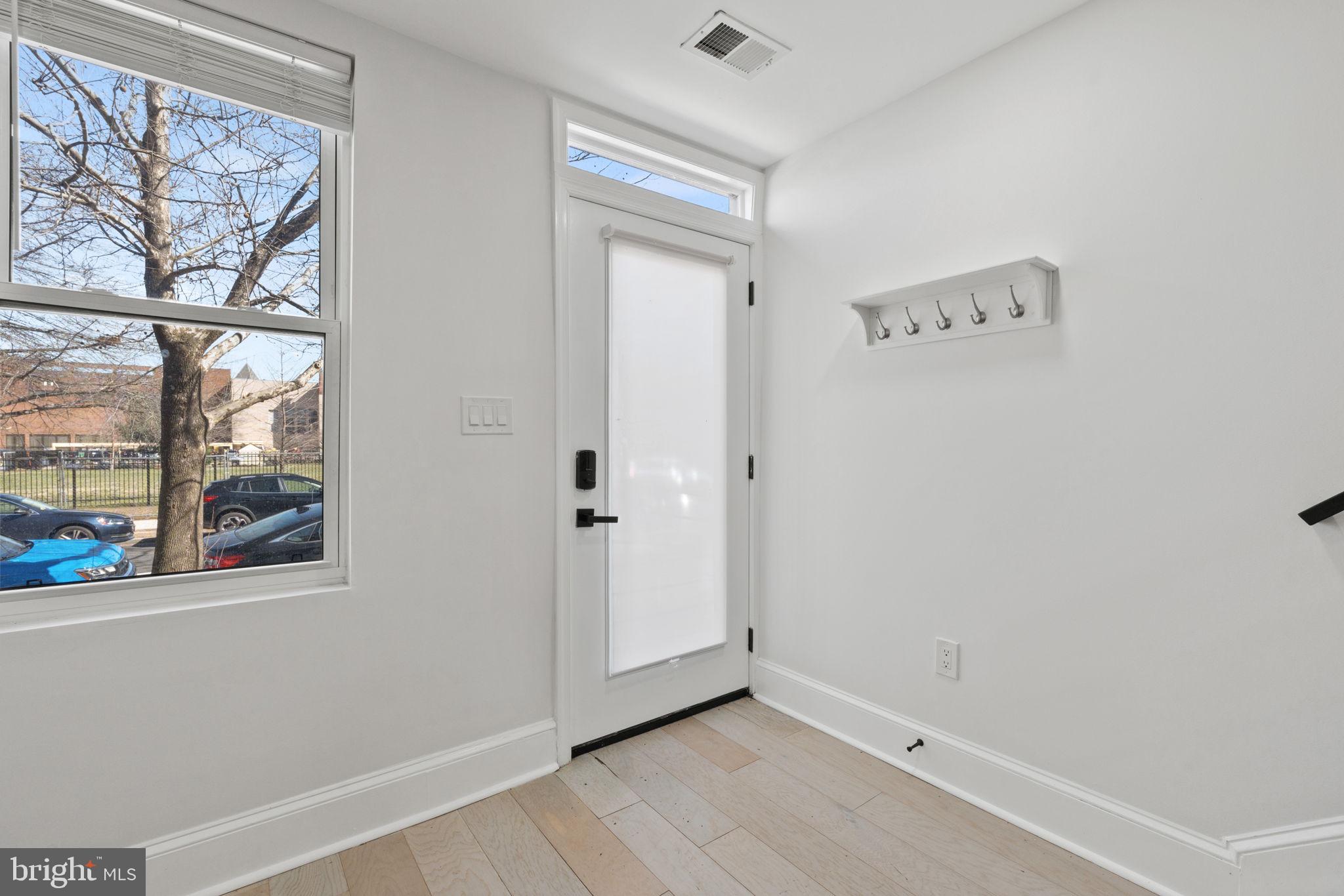 1510 10th Street Northwest Washington, DC 20001 - Photo 4 of 42