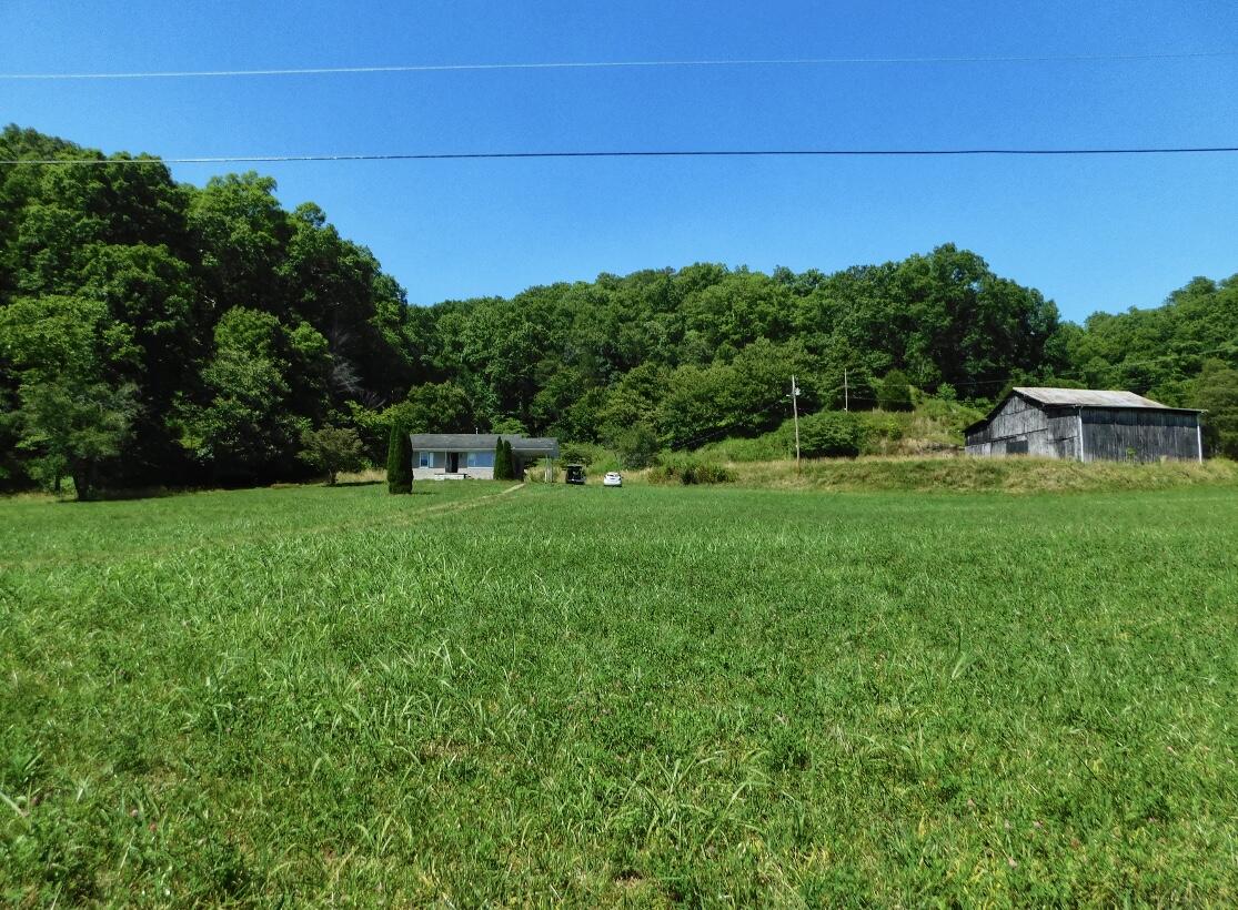8690 Beattyville Road Jackson, KY 41339 - Photo 37 of 143 30D26563-0012-4F94-A959-E6AA5AA6B166