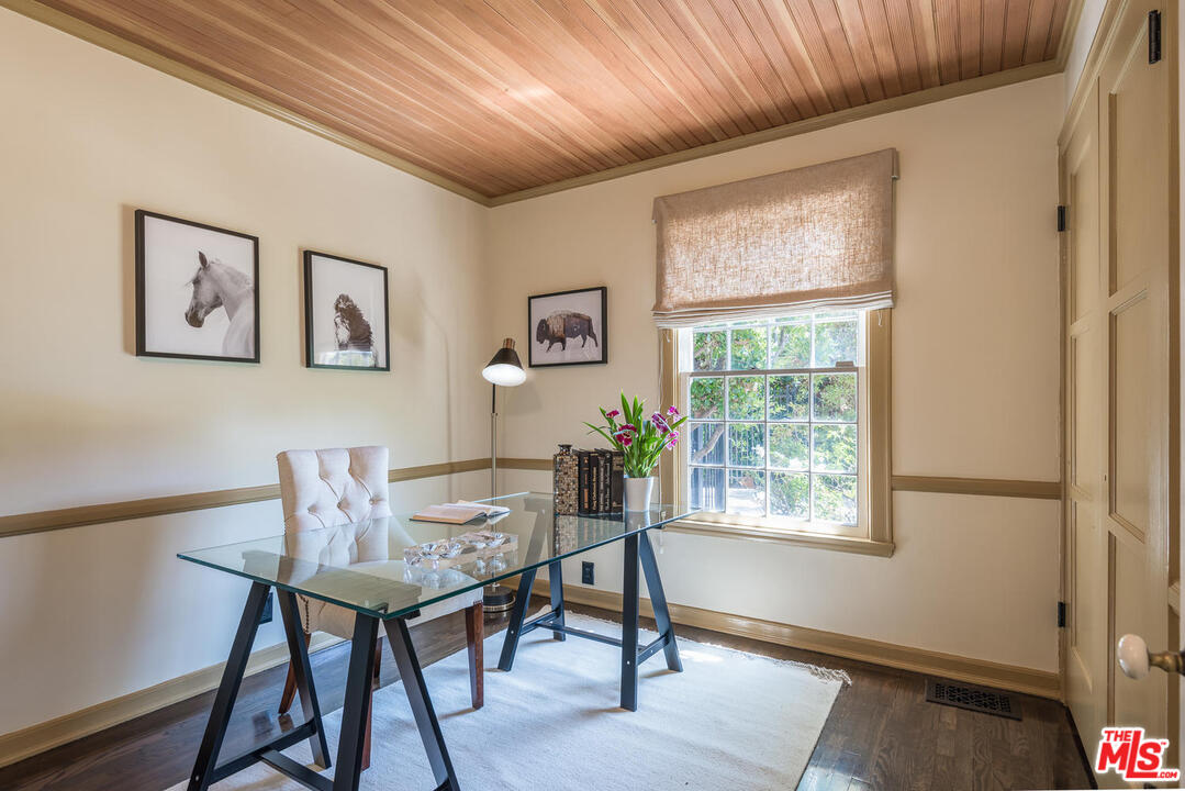 919 Rivas Canyon Road Pacific Palisades, CA 90272 - Photo 14 of 45