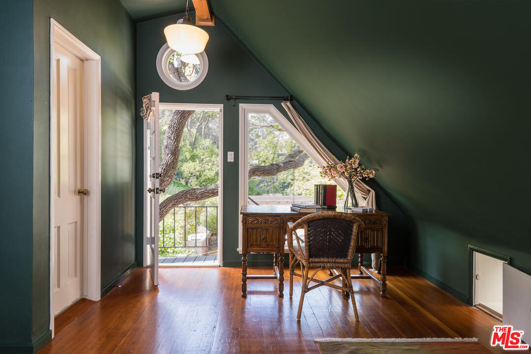 919 Rivas Canyon Road Pacific Palisades, CA 90272 - Photo 23 of 45