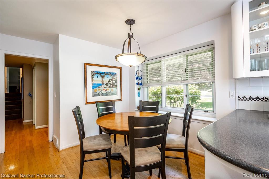 2623 Worcester Road West Bloomfield, MI 48323 - Photo 38 of 68
