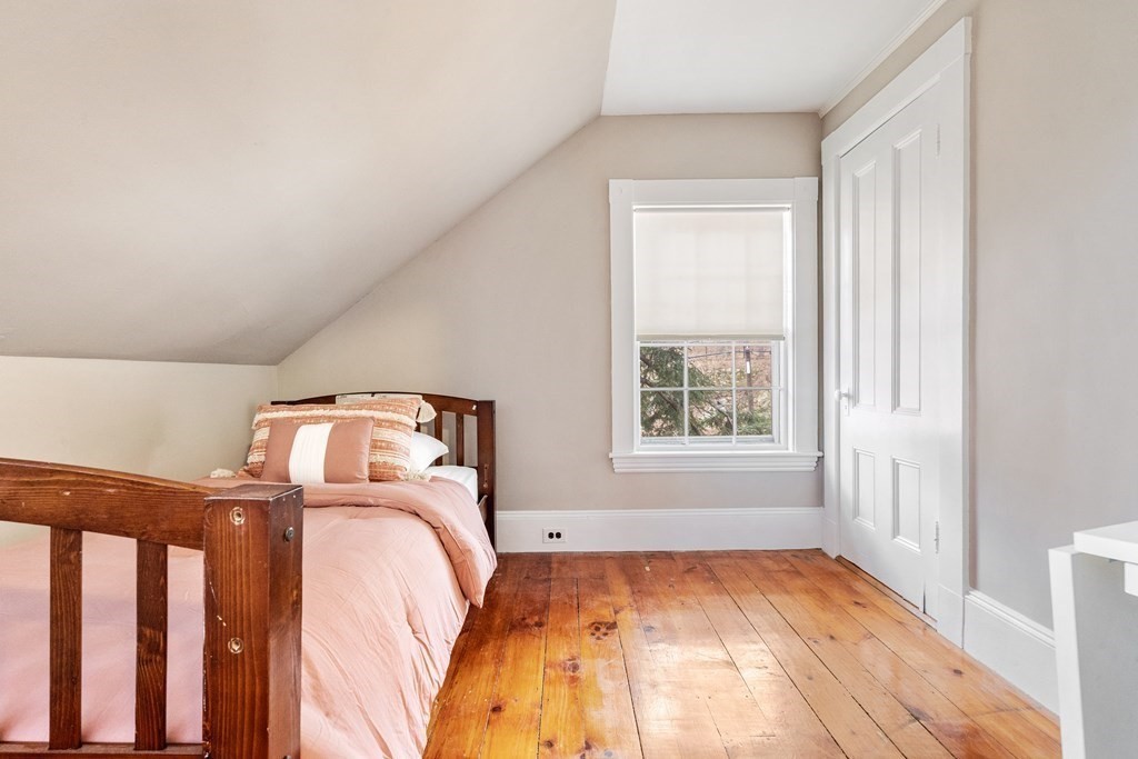 277 Boston Post Road Weston, MA 02493 - Photo 12 of 21