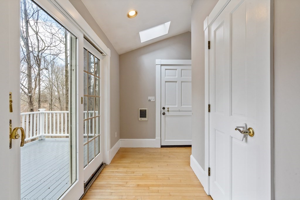 277 Boston Post Road Weston, MA 02493 - Photo 6 of 21