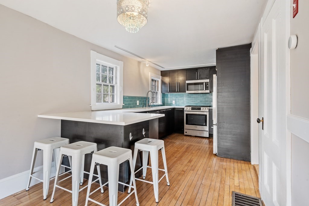 277 Boston Post Road Weston, MA 02493 - Photo 7 of 21