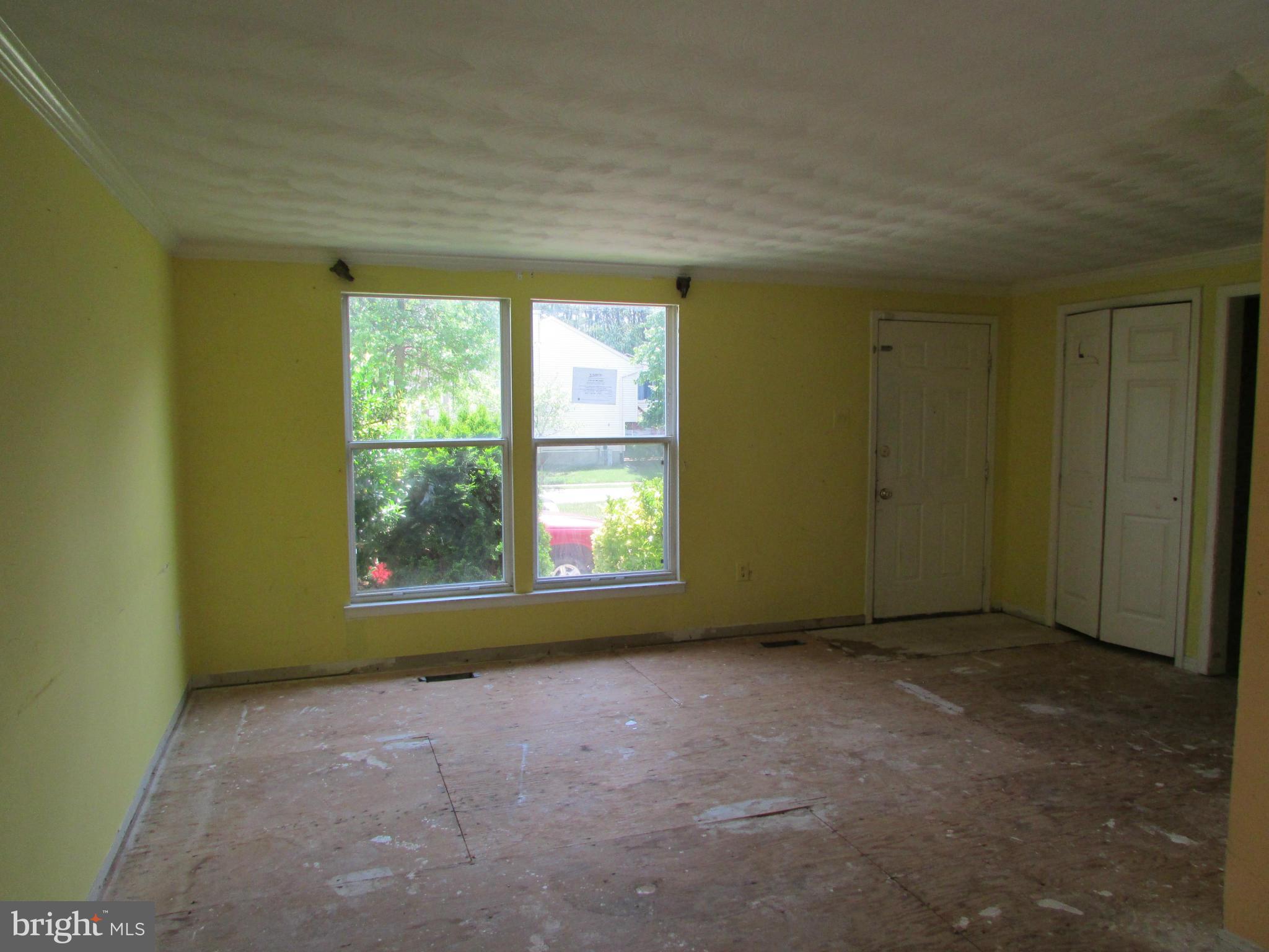 5036 Clifford Road Perry Hall, MD 21128 - Photo 2 of 12 Living Room