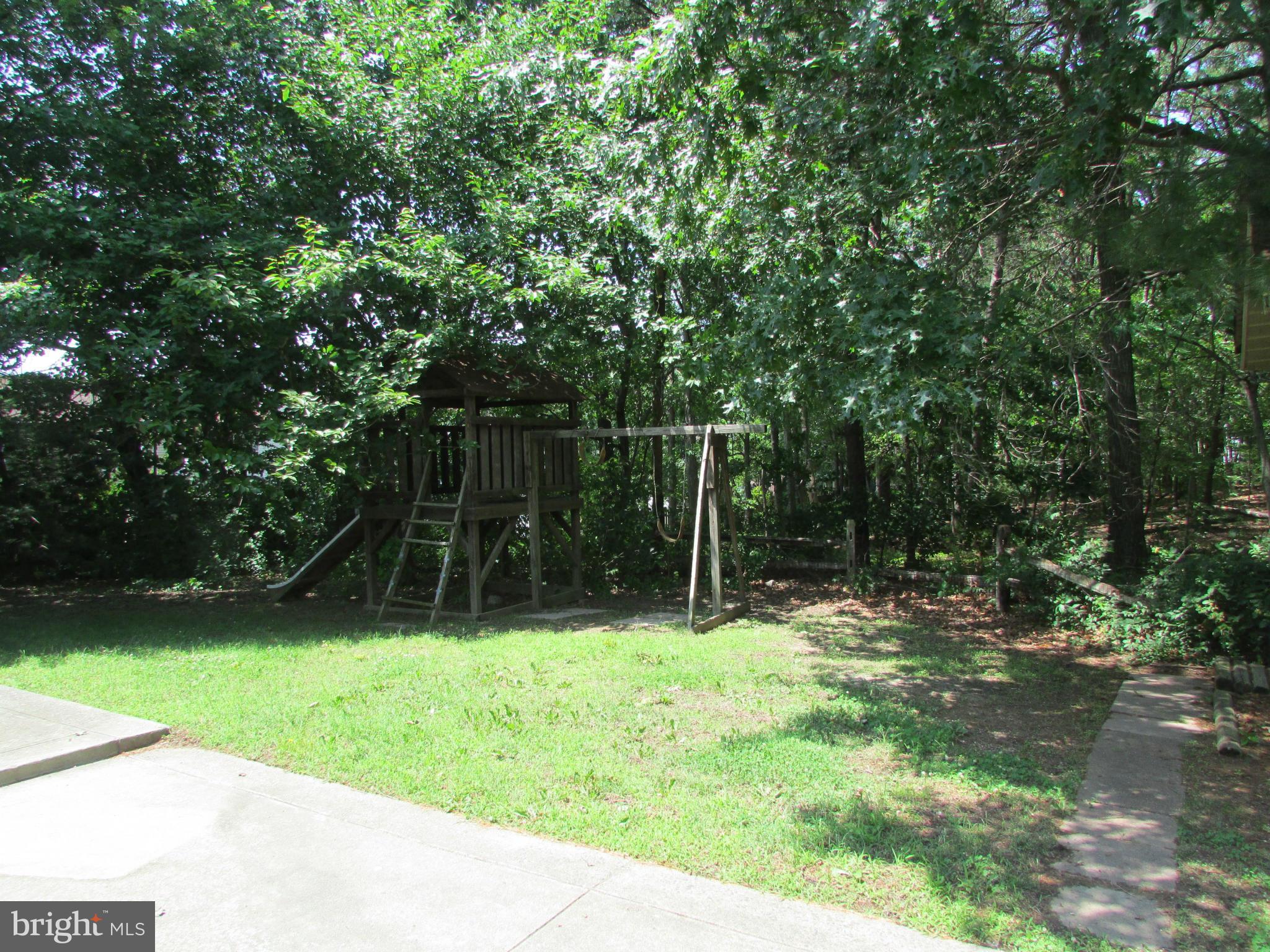 5036 Clifford Road Perry Hall, MD 21128 - Photo 11 of 12 Exterior (Rear)