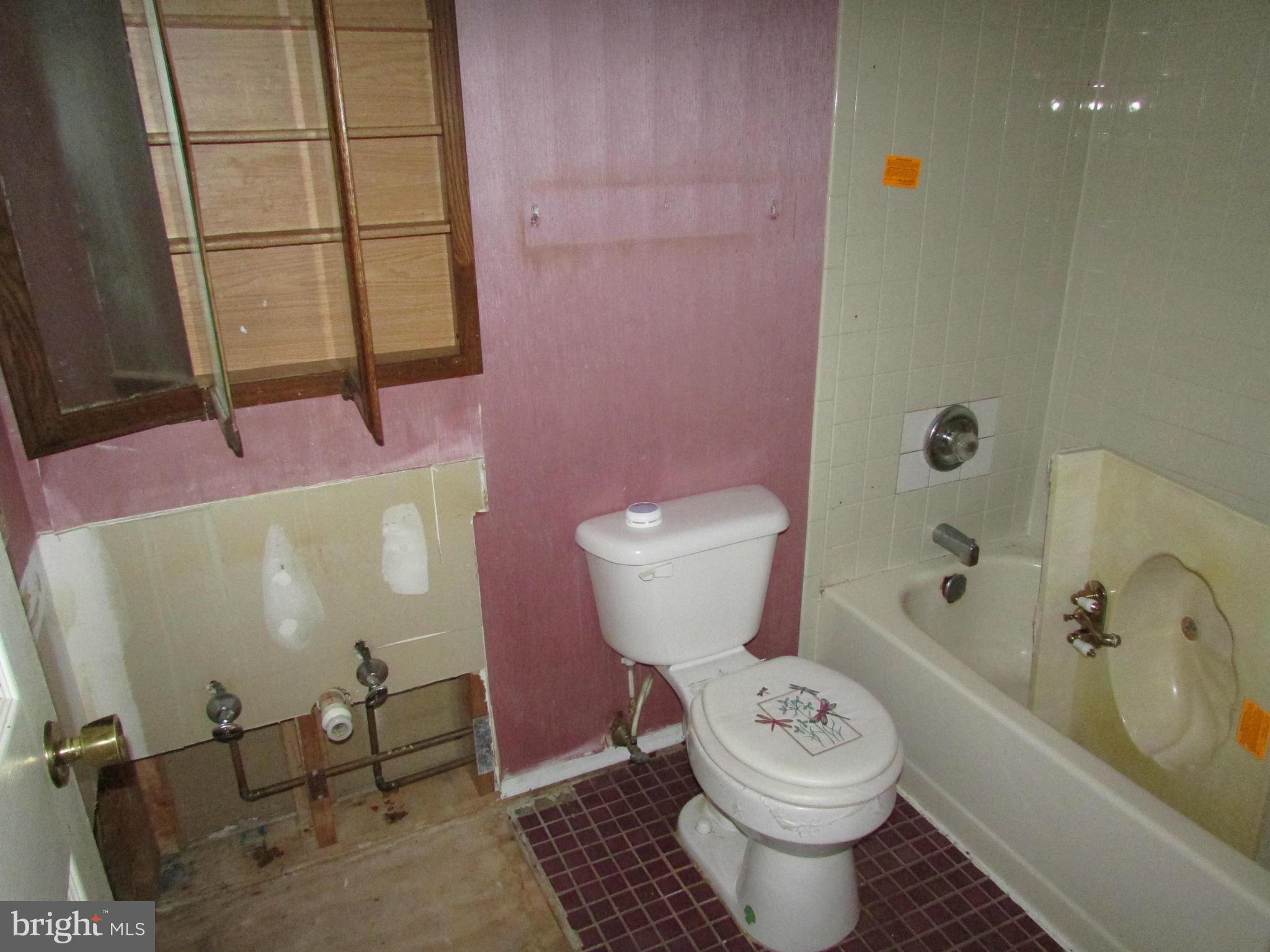 5036 Clifford Road Perry Hall, MD 21128 - Photo 9 of 12 Bath