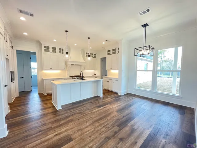 $494,485 | 7184 Rue Lierre Street, Zachary, LA 70791