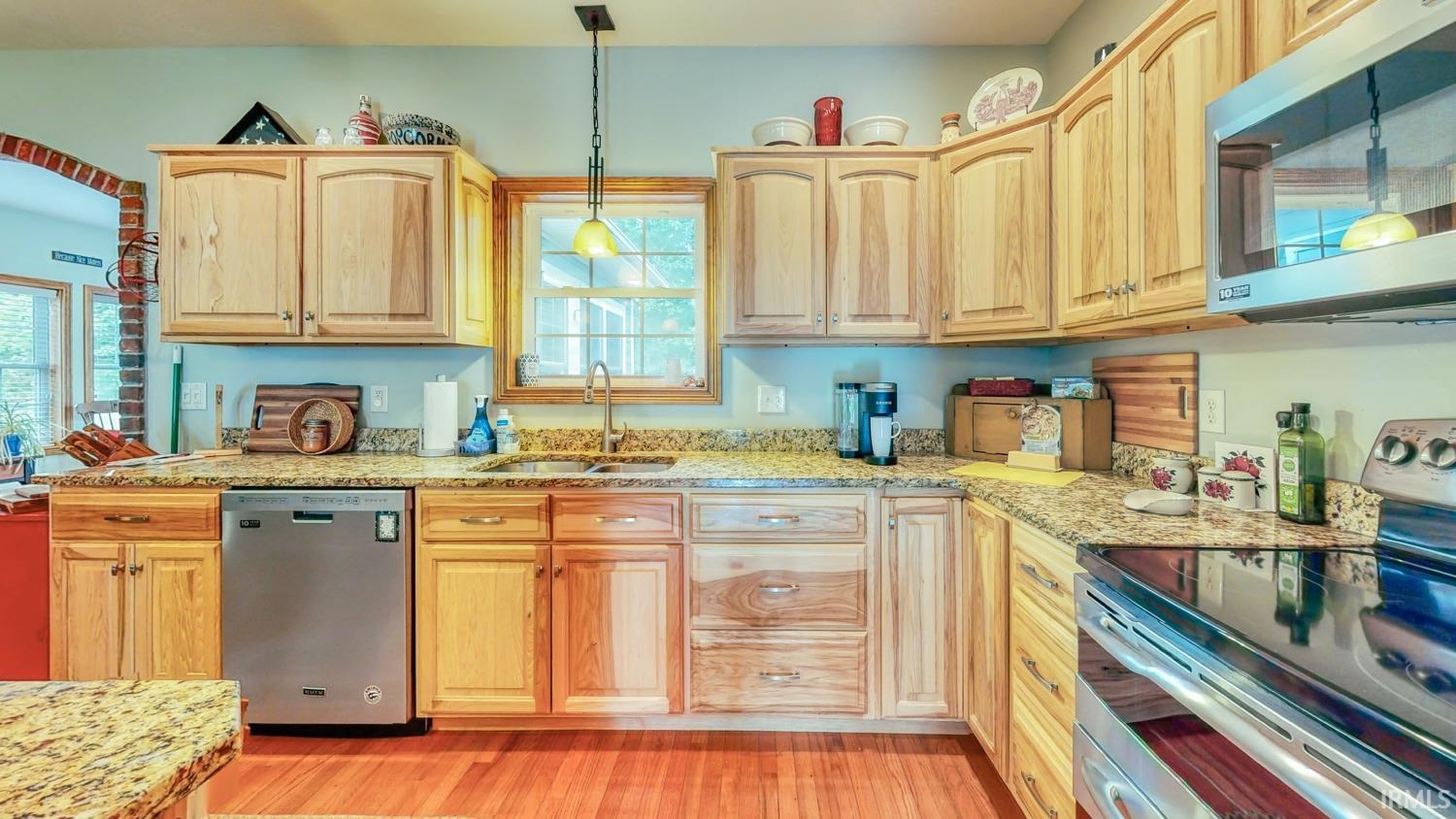 374 Cedar View Lane Bedford, IN 47421 - Photo 12 of 36 Gallery Image 12