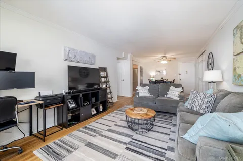$478,999 | 410 East Broadway, Unit 4C, Long Beach, NY 11561