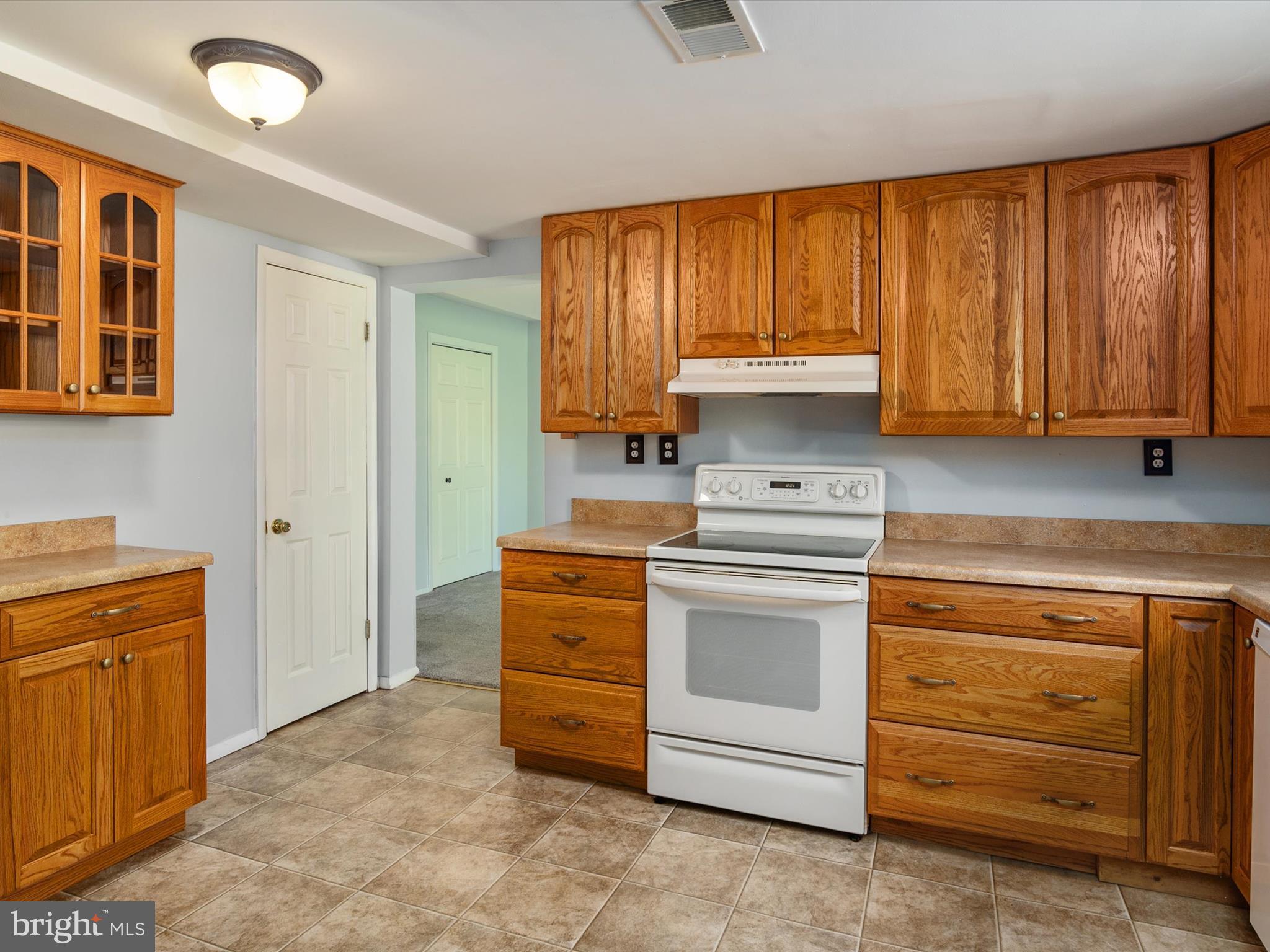 7912 Tower Court Road Severn, MD 21144 - Photo 16 of 34 Kitchen 3