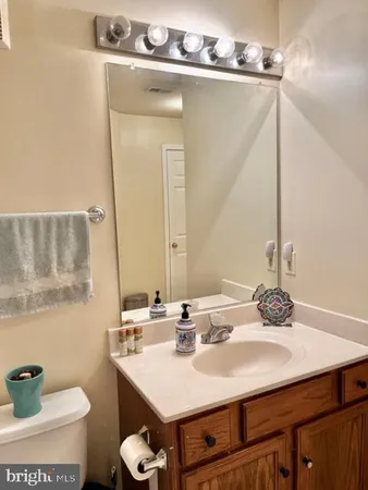 $294,000 | 11820 Eton Manor Drive, Unit T2, Germantown, MD 20876