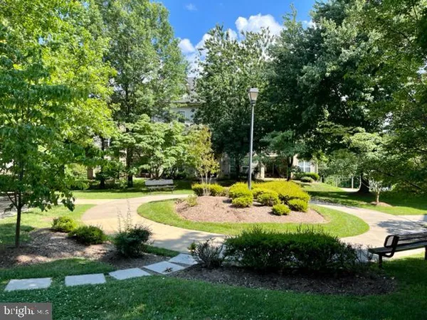 $294,000 | 11820 Eton Manor Drive, Unit T2, Germantown, MD 20876