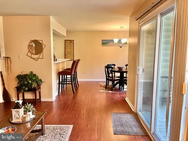 $294,000 | 11820 Eton Manor Drive, Unit T2, Germantown, MD 20876