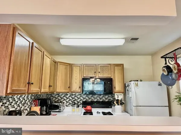 $294,000 | 11820 Eton Manor Drive, Unit T2, Germantown, MD 20876