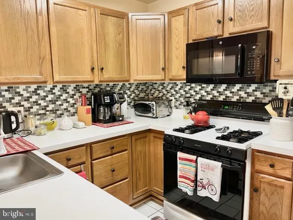 $294,000 | 11820 Eton Manor Drive, Unit T2, Germantown, MD 20876