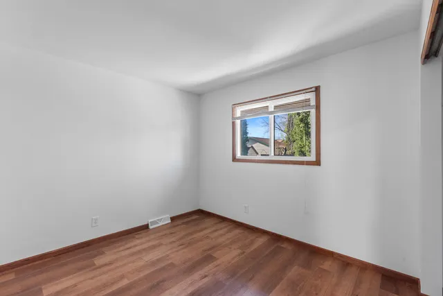 $409,000 | 133 South Judge Drive, Unit 137, Saukville, WI 53080