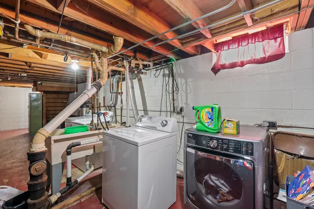 $409,000 | 133 South Judge Drive, Unit 137, Saukville, WI 53080