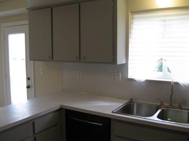11348 Erdmann Road Sterling Heights, MI 48314 - Photo 14 of 39 31323054-13.JPG
