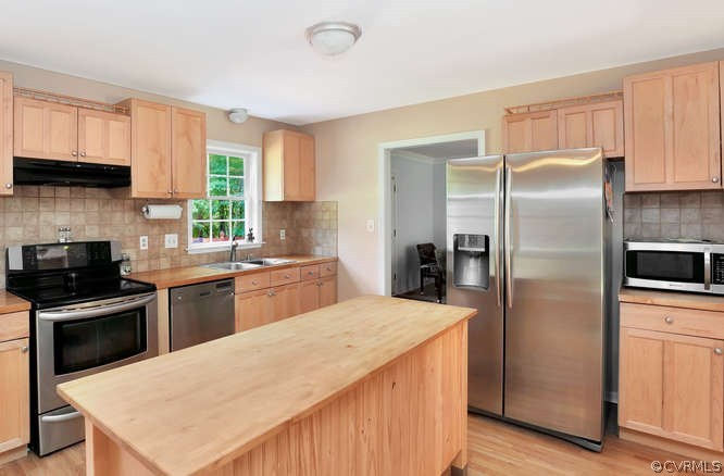 1554 Walkers Ridge Road Powhatan, VA 23139 - Photo 10 of 24 Kitchen