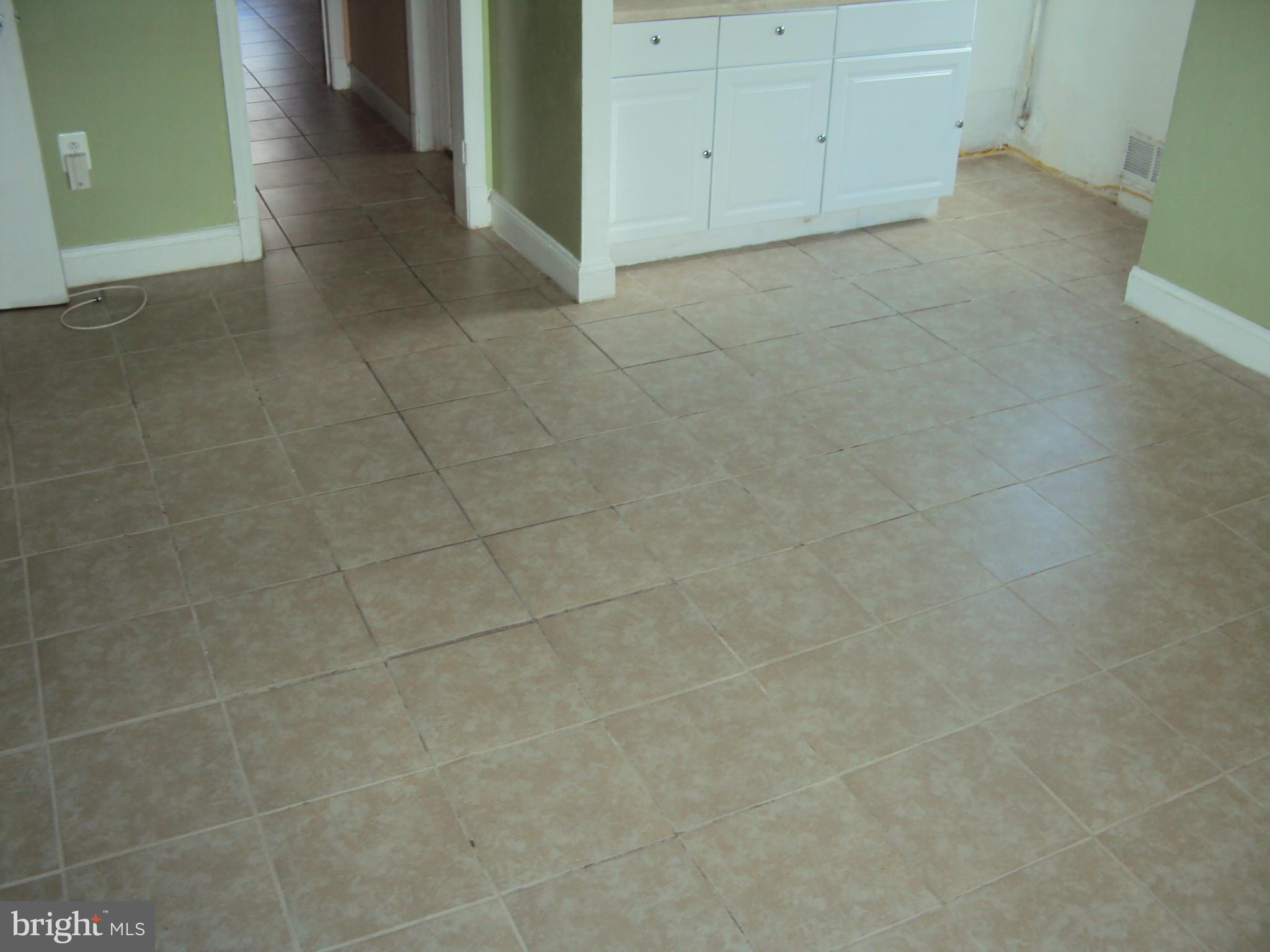 5805 Chillumgate Road Hyattsville, MD 20782 - Photo 12 of 30 Bedroom