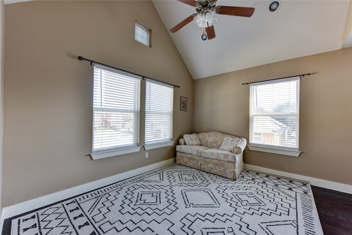 12212 Tawny Farms Road, Unit 142 Austin, TX 78748 - Photo 21 of 38 a living room with furniture and a window