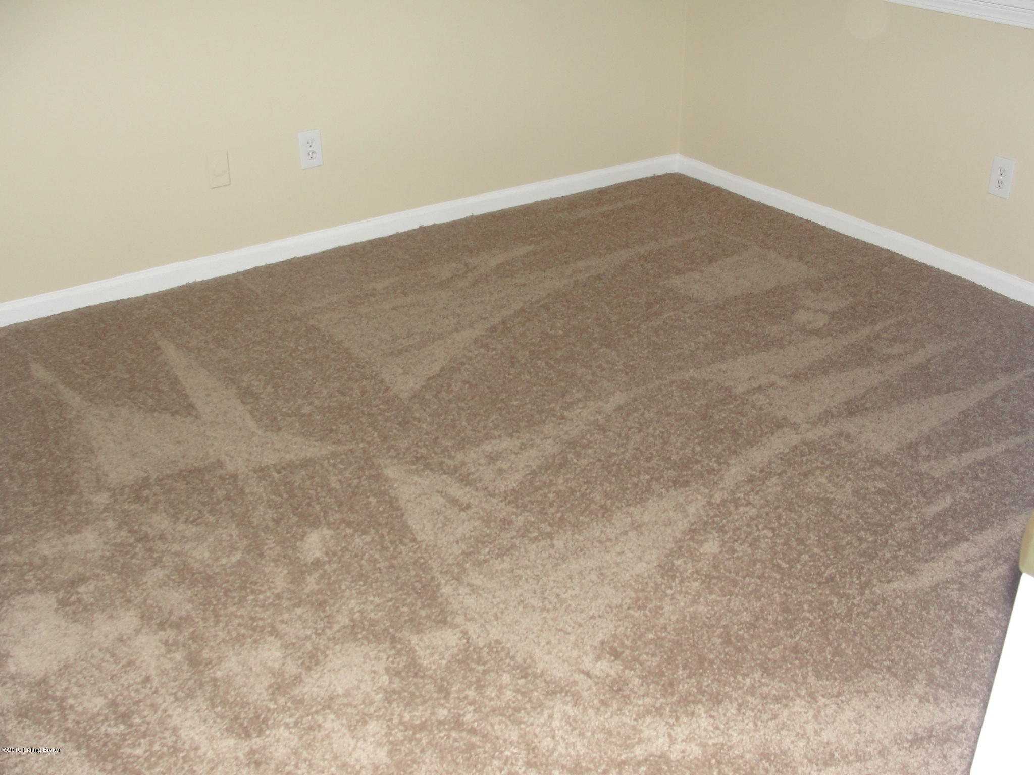 11013 Torrington Road Louisville, KY 40272 - Photo 15 of 19 2019-11-21 12.27.07
