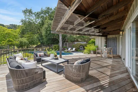 $1,995,000 | 125 Stuyvesant Drive, San Anselmo, CA 94960