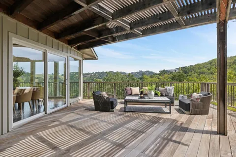 $1,995,000 | 125 Stuyvesant Drive, San Anselmo, CA 94960