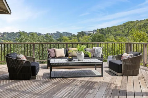 $1,995,000 | 125 Stuyvesant Drive, San Anselmo, CA 94960