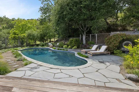 $1,995,000 | 125 Stuyvesant Drive, San Anselmo, CA 94960