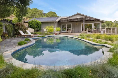 $1,995,000 | 125 Stuyvesant Drive, San Anselmo, CA 94960