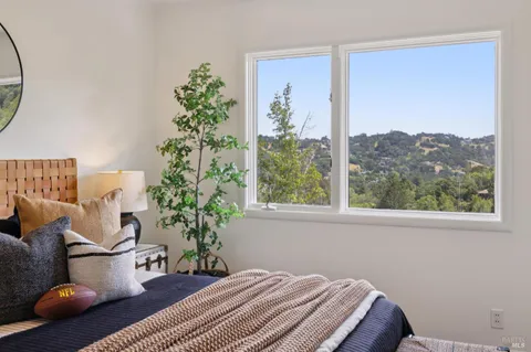 $1,995,000 | 125 Stuyvesant Drive, San Anselmo, CA 94960