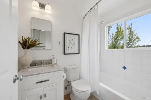 $1,995,000 | 125 Stuyvesant Drive, San Anselmo, CA 94960