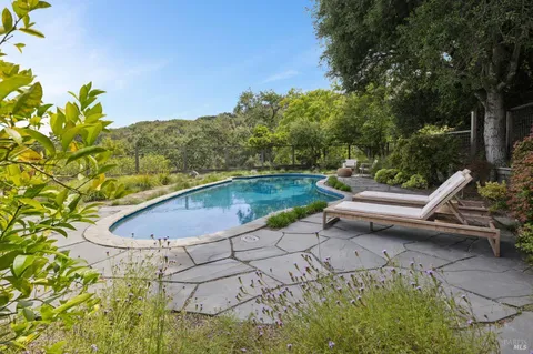 $1,995,000 | 125 Stuyvesant Drive, San Anselmo, CA 94960