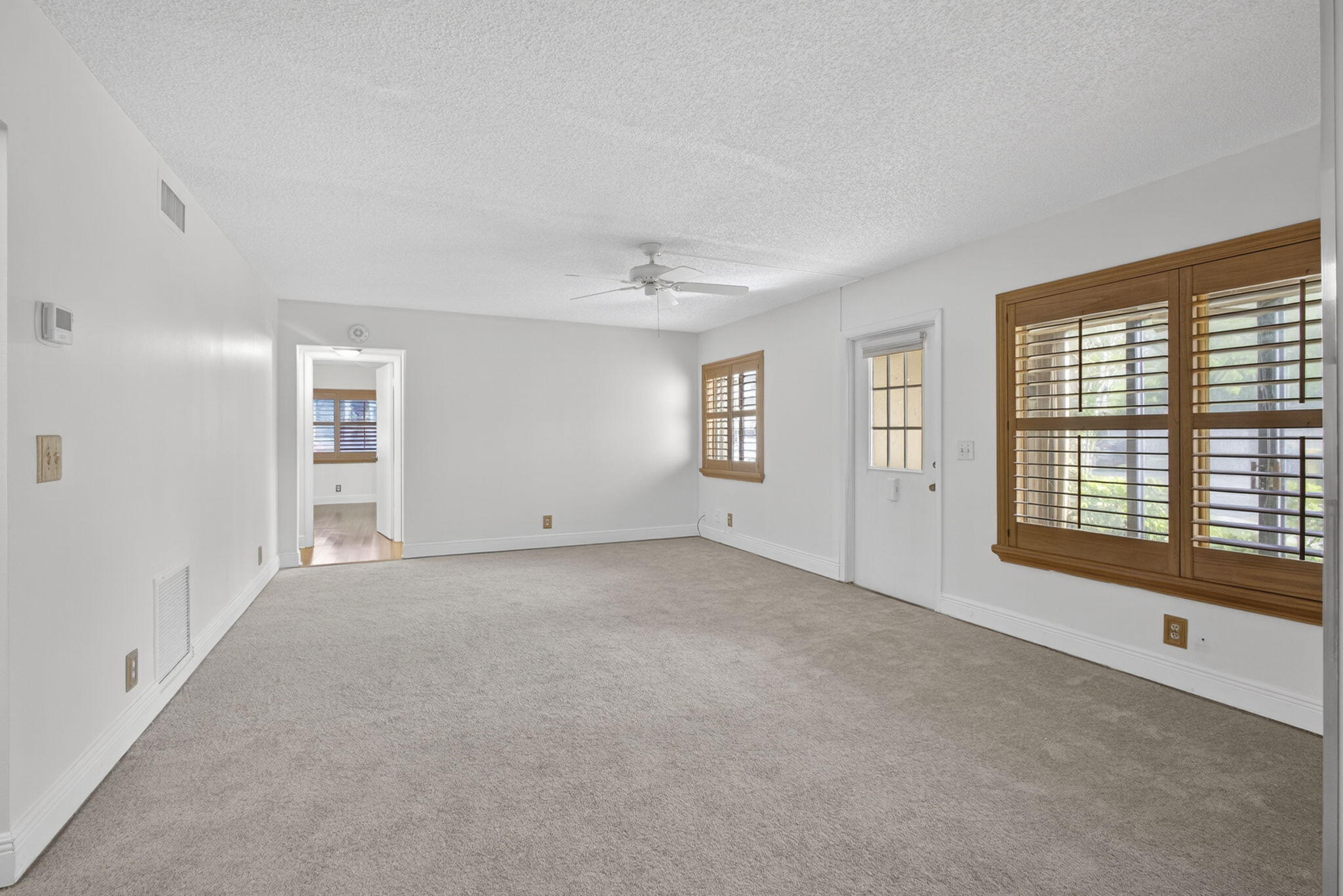 315 Pine Ridge Circle, Unit D1 Greenacres, FL 33463 - Photo 15 of 43 15-web-or-mls-BS1A5052