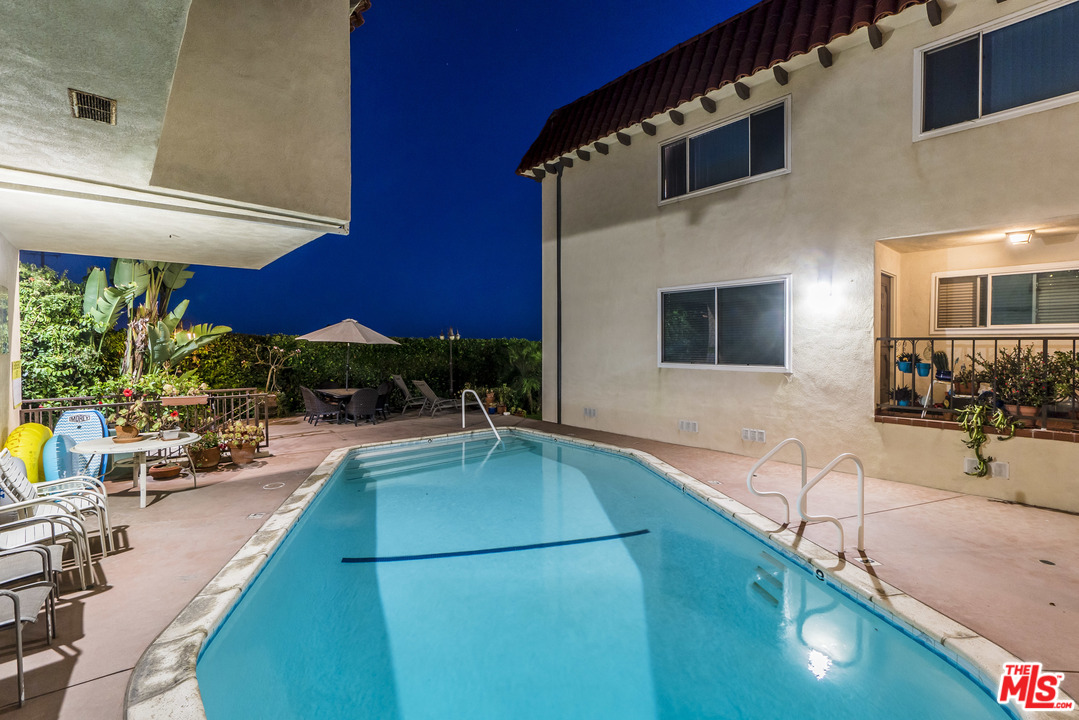 6615 Pacific Avenue Playa del Rey, CA 90293 - Photo 4 of 10