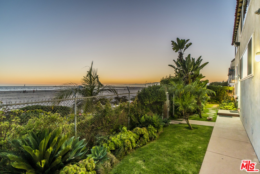 6615 Pacific Avenue Playa del Rey, CA 90293 - Photo 7 of 10