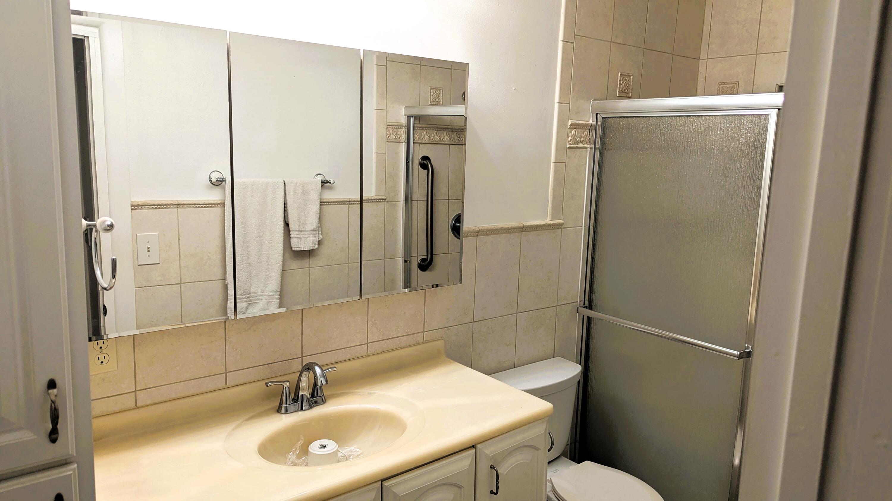 5404 Belleville Road West Palm Beach, FL 33417 - Photo 21 of 64 PXL_20250412_190029728