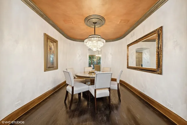 $2,100,000 | 580 Oak Street, Glen Ellyn, IL 60137