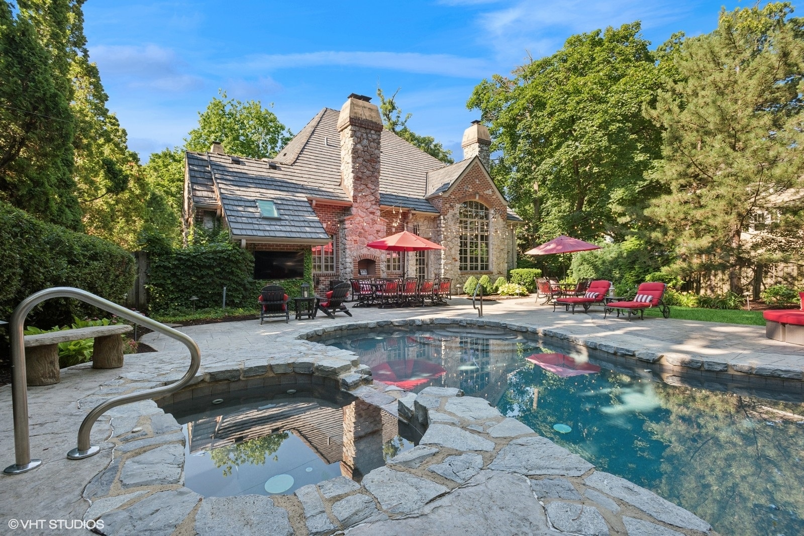 580 Oak Street Glen Ellyn, IL 60137 - Photo 9 of 93