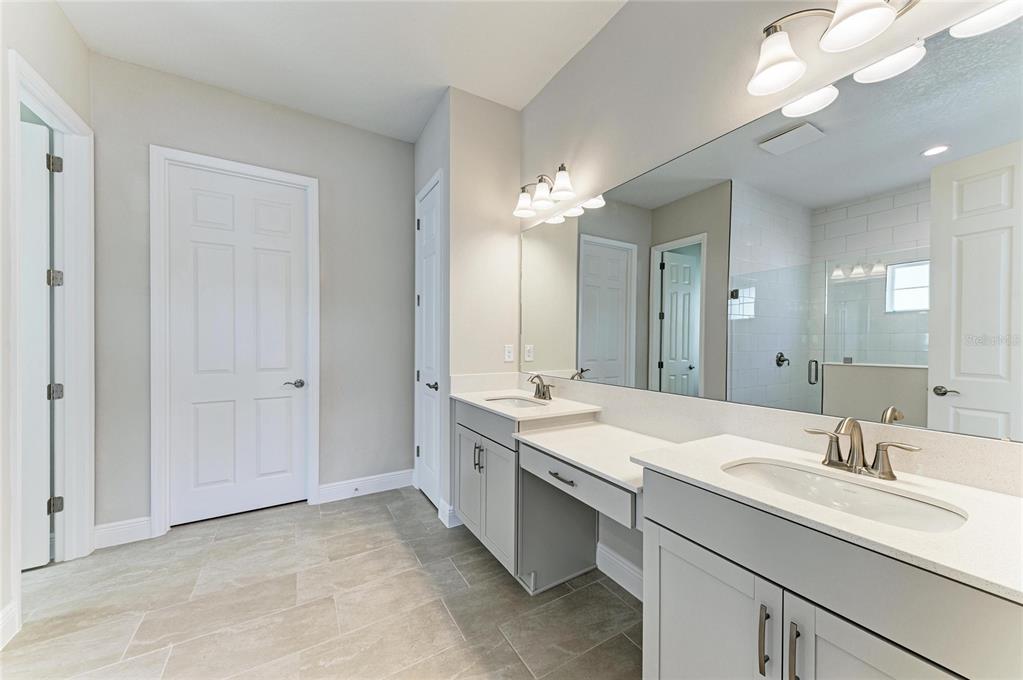 14867 Rider Pass Drive Lithia, FL 33547 - Photo 7 of 34