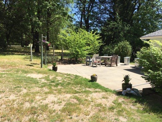 2520 Upper River Road Grants Pass, OR 97526 - Photo 18 of 25 patio area