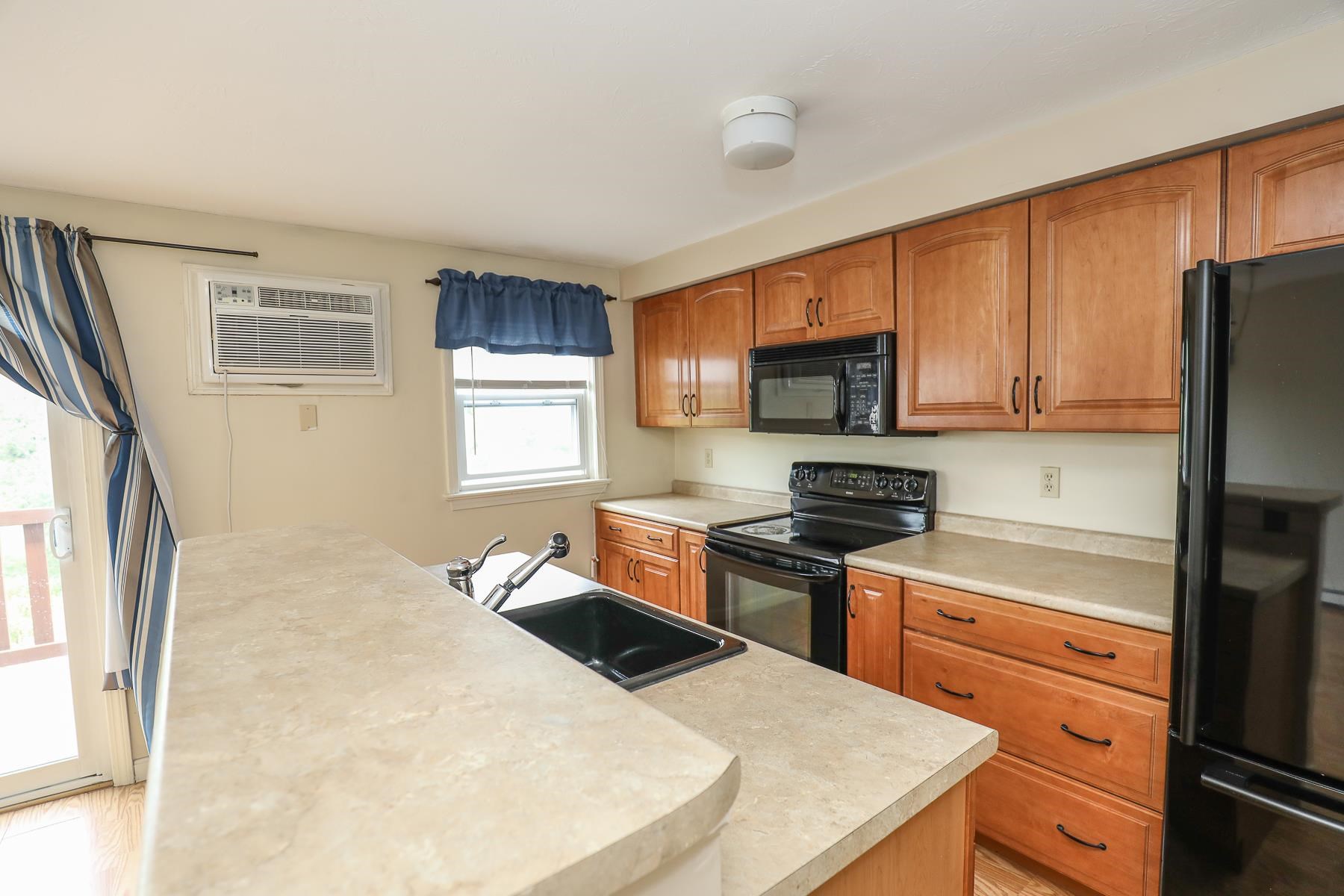 352 Circle Road, Unit K Manchester, NH 03103 - Photo 8 of 30
